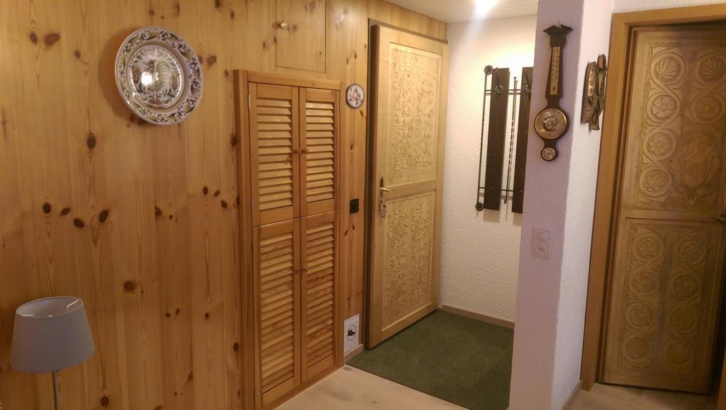 Mom - Alpine Boutique Apartments, Grindelwald Gletscher, Eiger View Terrace Studio الغرفة الصورة
