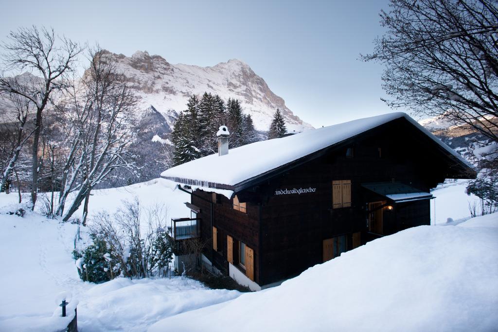 Mom - Alpine Boutique Apartments, Grindelwald Gletscher, Eiger View Terrace Studio الغرفة الصورة